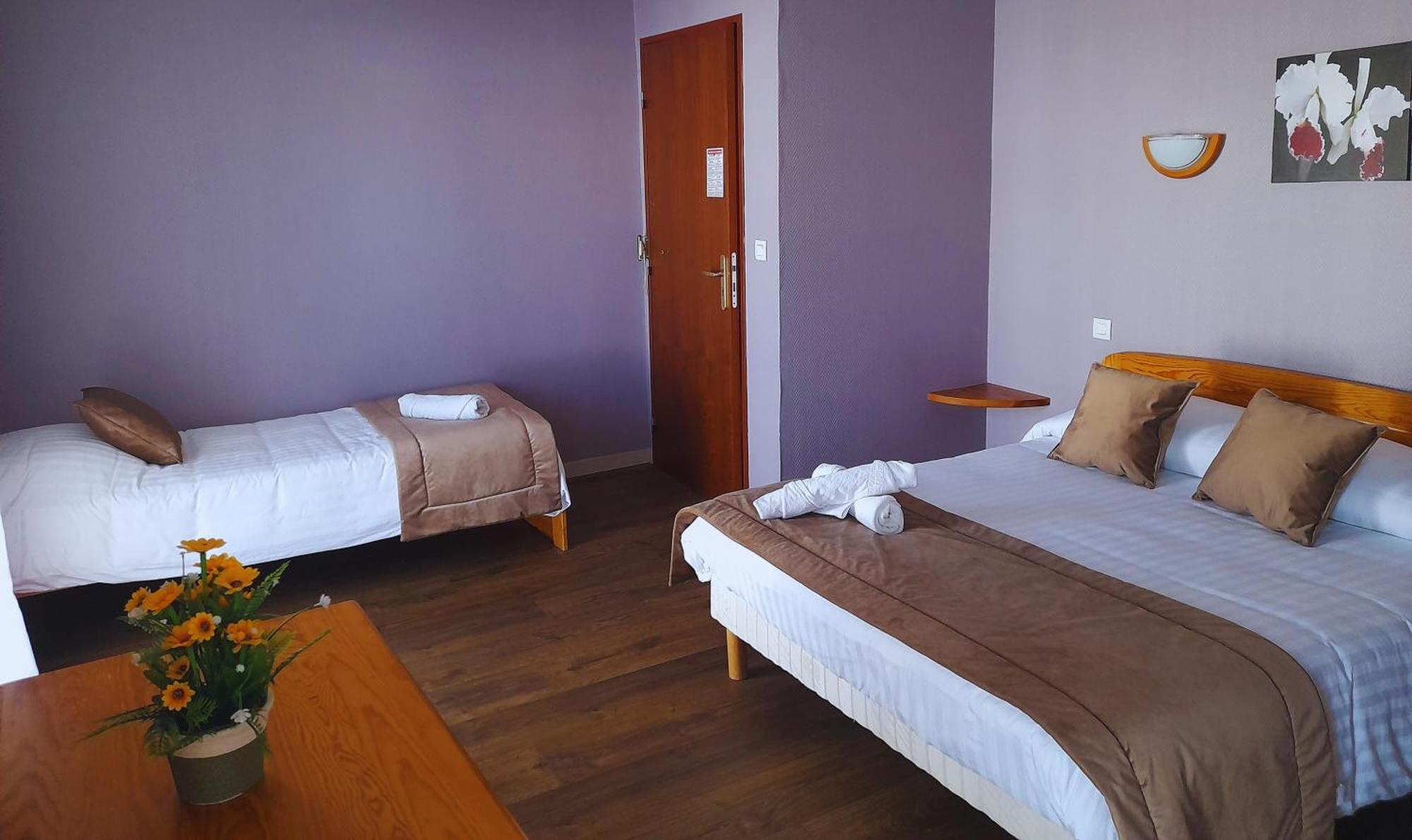 Le Catalan - Hotel Et Appartements Mont-Louis Zewnętrze zdjęcie