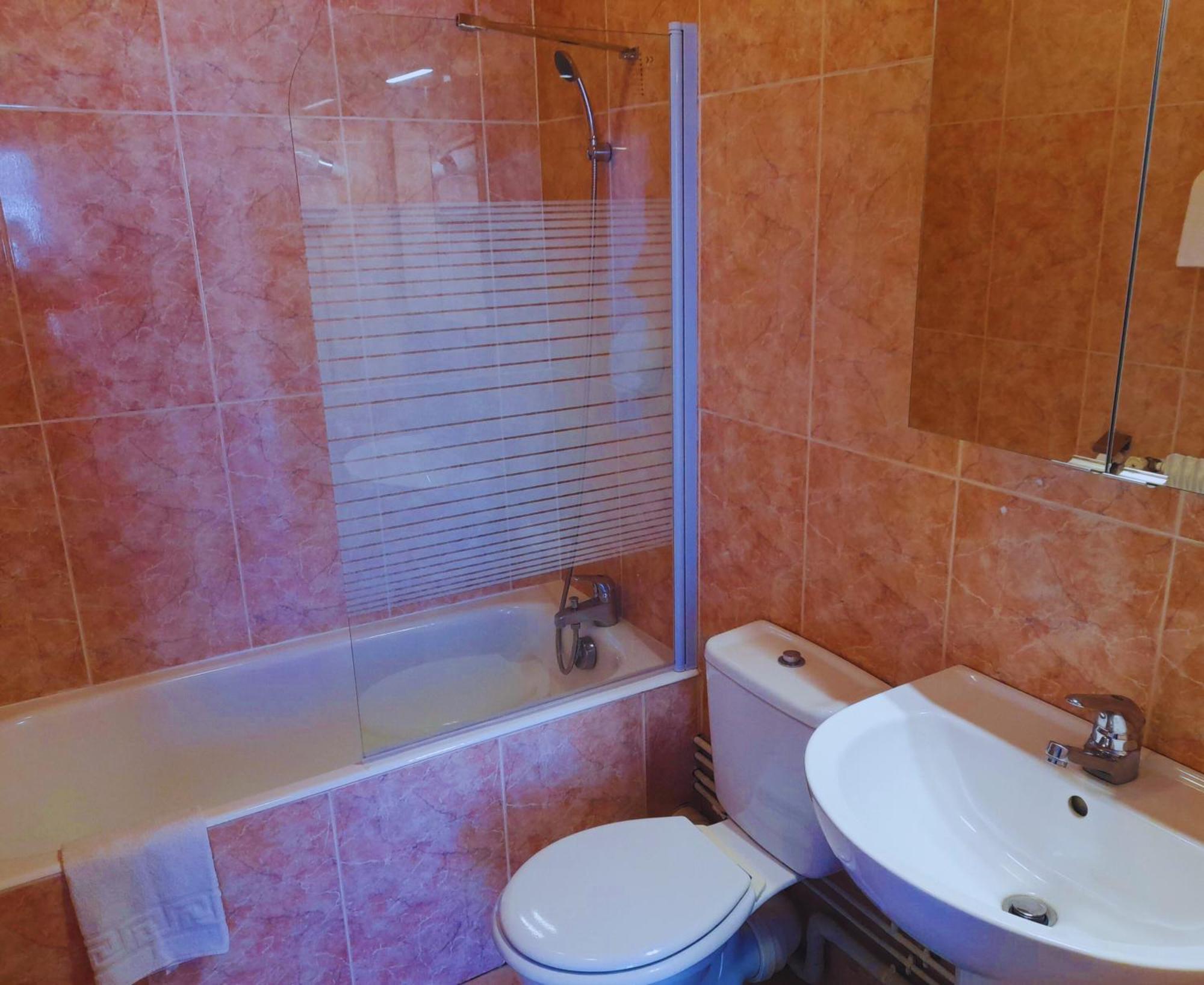 Le Catalan - Hotel Et Appartements Mont-Louis Zewnętrze zdjęcie