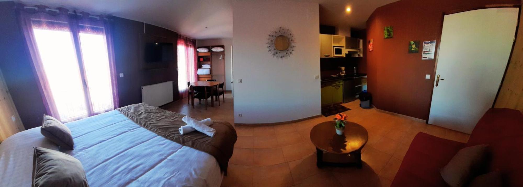 Le Catalan - Hotel Et Appartements Mont-Louis Zewnętrze zdjęcie